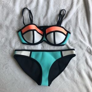 Triangl bikini swimwear